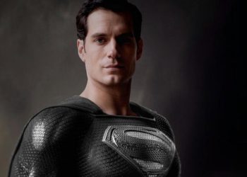 Superman aparece com uniforme preto em novo trecho do ‘Snyder Cut’