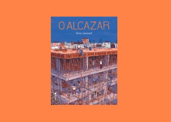 Capa da resenha de O Alcazar