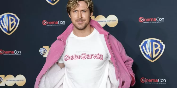Ryan Gosling na exibição de ''Barbie'' na CinemaCon 2023, em Las Vegas / Foto por Greg Doherty / WireImage/ Getty Images