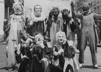 Crítica | Retratos Fantasmas (2023)